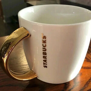 Starbucks 2015 14 ounce coffee mug. No signs of wear. EUC